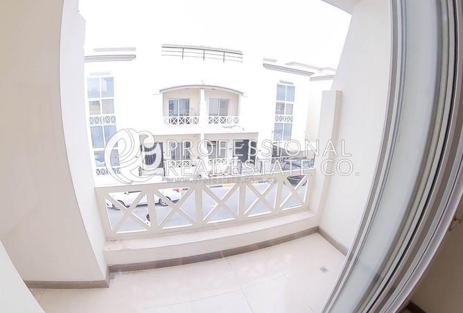 983733 - Property Image 3