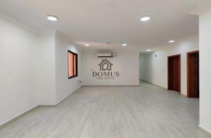 Apartment - 2 Bedrooms - 2 Bathrooms for rent in Thabit Bin Zaid Street - Al Mansoura - Doha
