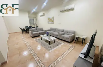 Apartment - 2 Bedrooms - 2 Bathrooms for rent in Bin Omran 28 - Fereej Bin Omran - Doha