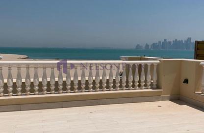 Villa - 5 Bedrooms - 7 Bathrooms for rent in La Plage South - La Plage - The Pearl Island - Doha