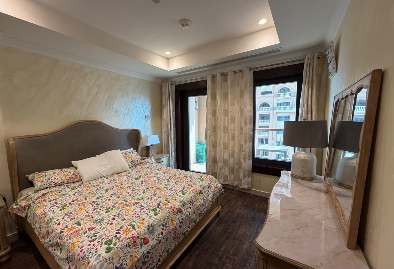 LUXURY 2 BHK | PORTO ARABIA | BILLS INCLUDED thumbnail 13