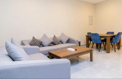 Apartment - 2 Bedrooms - 2 Bathrooms for rent in Giardino Apartments - The Pearl Island - Doha