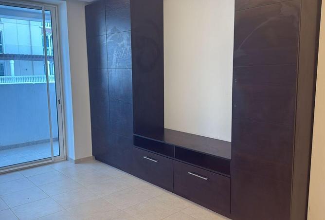 57303046 - Property Image 3