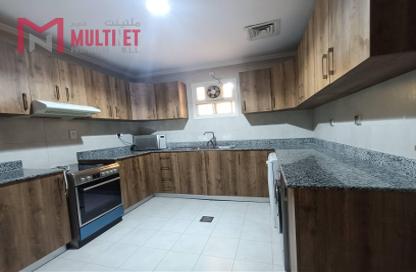 Apartment - 2 Bedrooms - 2 Bathrooms for rent in Al Nasr Street - Al Nasr - Doha