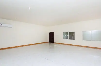 Villa - 4 Bedrooms - 5 Bathrooms for rent in Ain Khaled Villas - Ain Khaled - Doha Villa - 4 Bedrooms - 5 Bathrooms for rent in Ain Khaled Villas - Ain Khaled - Doha