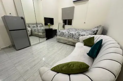 شقة - 1 حمام للايجار في شارع ام السنيم - عين خالد - الدوحة