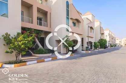 مجمع سكني - 4 غرف نوم - 5 حمامات للايجار في ابو سدرة - الريان - الدوحة