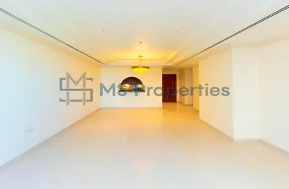 Apartment - 1 Bedroom - 2 Bathrooms for rent in West Porto Drive - Porto Arabia - The Pearl Island - Doha