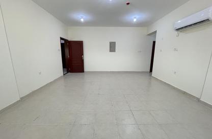 Apartment - 2 Bedrooms - 2 Bathrooms for rent in Al Mansoura - Al Mansoura - Doha