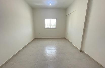 Apartment - 2 Bedrooms - 2 Bathrooms for rent in Al Mansoura - Al Mansoura - Doha