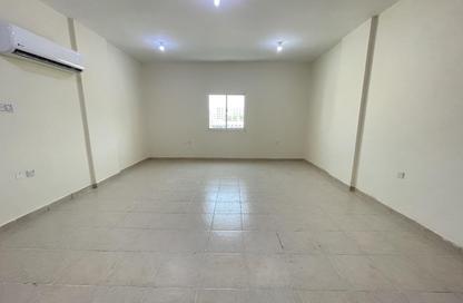 Apartment - 2 Bedrooms - 2 Bathrooms for rent in Al Mansoura - Al Mansoura - Doha