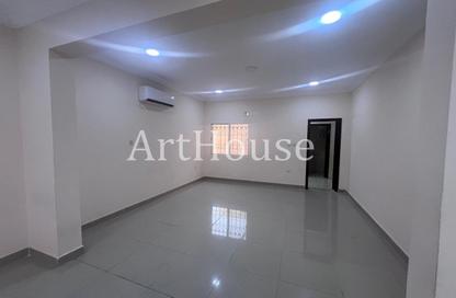 Villa - 4 Bedrooms - 6 Bathrooms for rent in Al Duhail - Al Duhail - Doha