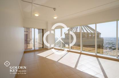 Apartment - 3 Bedrooms - 3 Bathrooms for rent in West Bay Tower - West Bay - West Bay - Doha