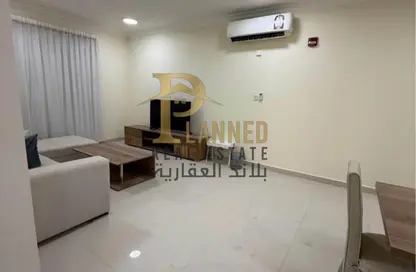 شقة - 3 غرف نوم - 3 حمامات للايجار في فريج كليب - الدوحة