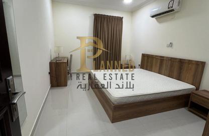 شقة - 3 غرف نوم - 3 حمامات للايجار في فريج كليب - الدوحة
