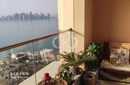 Apartment - 1 - 2 for sale in Viva East - Viva Bahriyah - The Pearl Island - Doha