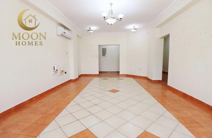 Apartment - 2 Bedrooms - 2 Bathrooms for rent in Umm Ghuwailina 4 - Umm Ghuwailina - Doha Apartment - 2 Bedrooms - 2 Bathrooms for rent in Umm Ghuwailina 4 - Umm Ghuwailina - Doha