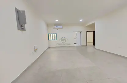 شقة - 2 غرف نوم - 2 حمامات للايجار في شقق مساكن المطار القديم - طريق المطار القديم - الدوحة شقة - 2 غرف نوم - 2 حمامات للايجار في شقق مساكن المطار القديم - طريق المطار القديم - الدوحة