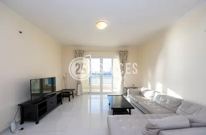 Apartment - 2 Bedrooms - 3 Bathrooms for rent in Viva East - Viva Bahriyah - The Pearl Island - Doha