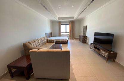 Apartment - Studio - 1 for rent in West Porto Drive - Porto Arabia - The Pearl Island - Doha