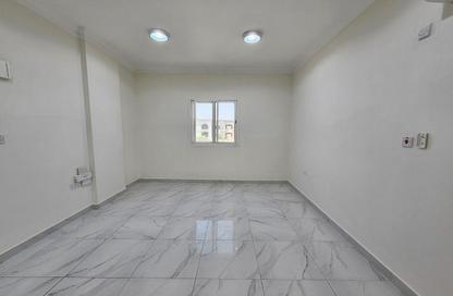 Apartment - 2 Bedrooms - 2 Bathrooms for rent in Old Airport Road - Old Airport Road - Doha
