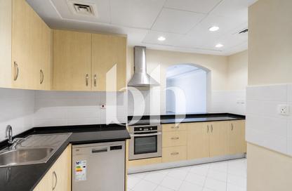 Apartment - 1 Bedroom - 2 Bathrooms for rent in West Porto Drive - Porto Arabia - The Pearl Island - Doha