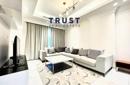 Apartment - 1 Bedroom - 2 Bathrooms for rent in The Garden - Floresta Gardens - The Pearl Island - Doha