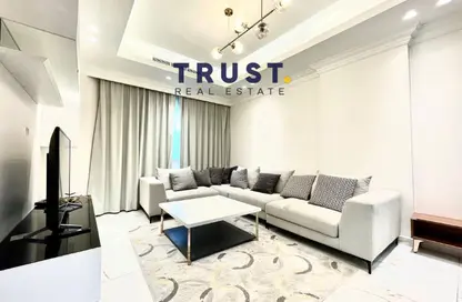 Apartment - 1 Bedroom - 2 Bathrooms for rent in The Garden - Floresta Gardens - The Pearl Island - Doha