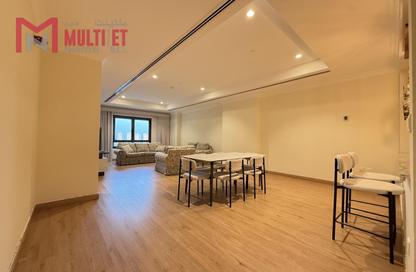 Apartment - 1 Bedroom - 2 Bathrooms for rent in West Porto Drive - Porto Arabia - The Pearl Island - Doha