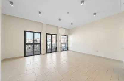 Apartment - 1 Bedroom - 2 Bathrooms for rent in Chateau - Qanat Quartier - The Pearl Island - Doha