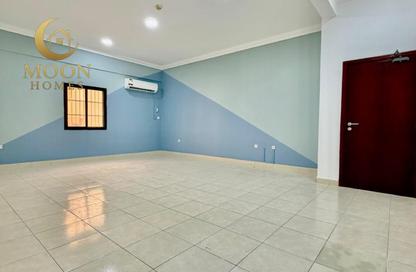 Apartment - 3 - 3 for rent in Madinat Khalifa Building 58 - Madinat Khalifa South - Madinat Khalifa - Doha