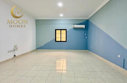 Apartment - 3 - 3 for rent in Madinat Khalifa Building 58 - Madinat Khalifa South - Madinat Khalifa - Doha