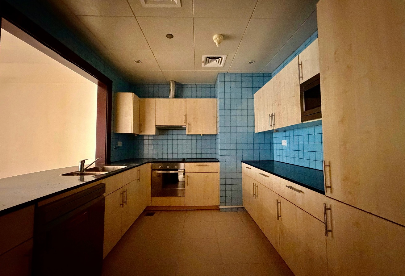 Spacious 1BHK Semi-Furnished | 110 SQM thumbnail 8