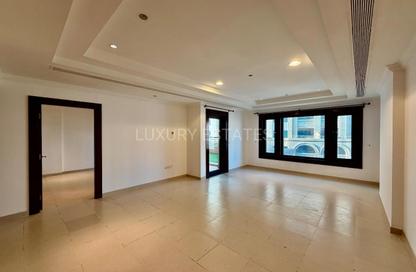 Apartment - 1 Bedroom - 2 Bathrooms for rent in East Porto Drive - Porto Arabia - The Pearl Island - Doha