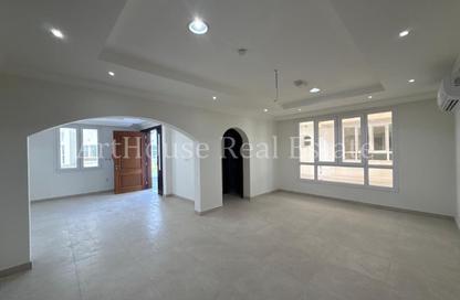 Villa - 6 Bedrooms - 6 Bathrooms for rent in Muraikh - AlMuraikh - Doha
