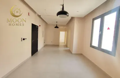 Apartment - 2 Bedrooms - 2 Bathrooms for rent in Al Nasr Street - Al Nasr - Doha