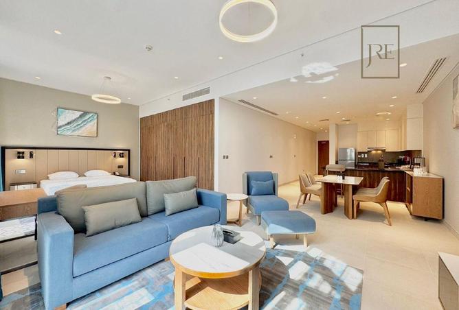 981297 - Property Image 2