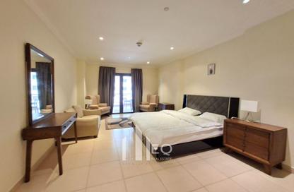 Apartment - 1 Bedroom - 2 Bathrooms for rent in West Porto Drive - Porto Arabia - The Pearl Island - Doha