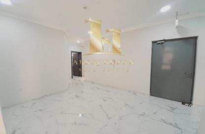 Apartment - 3 - 2 for rent in Umm Ghuwalina - Umm Ghuwailina - Doha Apartment - 3 - 2 for rent in Umm Ghuwalina - Umm Ghuwailina - Doha