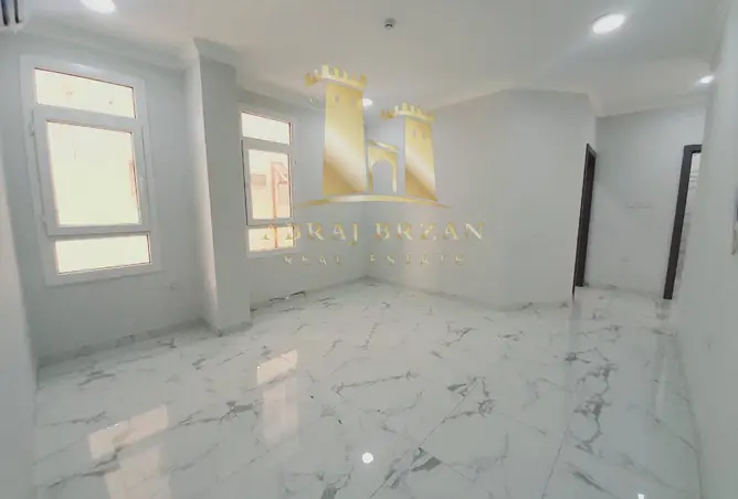 63588138 - Property Image 2