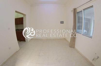 Apartment - Studio - 1 for rent in Souk Al gharaffa - Al Gharrafa - Doha