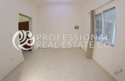 Apartment - Studio - 1 for rent in Souk Al gharaffa - Al Gharrafa - Doha Apartment - Studio - 1 for rent in Souk Al gharaffa - Al Gharrafa - Doha
