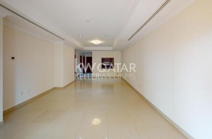 Apartment - 2 Bedrooms - 3 Bathrooms for rent in East Porto Drive - Porto Arabia - The Pearl Island - Doha