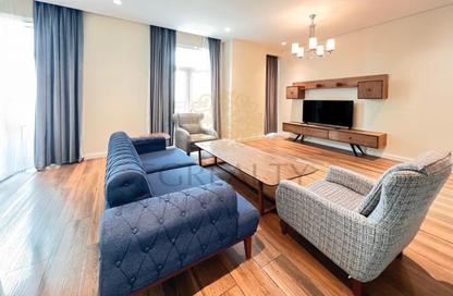 Apartment - 2 Bedrooms - 4 Bathrooms for rent in Floresta Gardens - Floresta Gardens - The Pearl Island - Doha