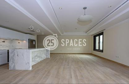 Apartment - 2 Bedrooms - 3 Bathrooms for rent in East Porto Drive - Porto Arabia - The Pearl Island - Doha