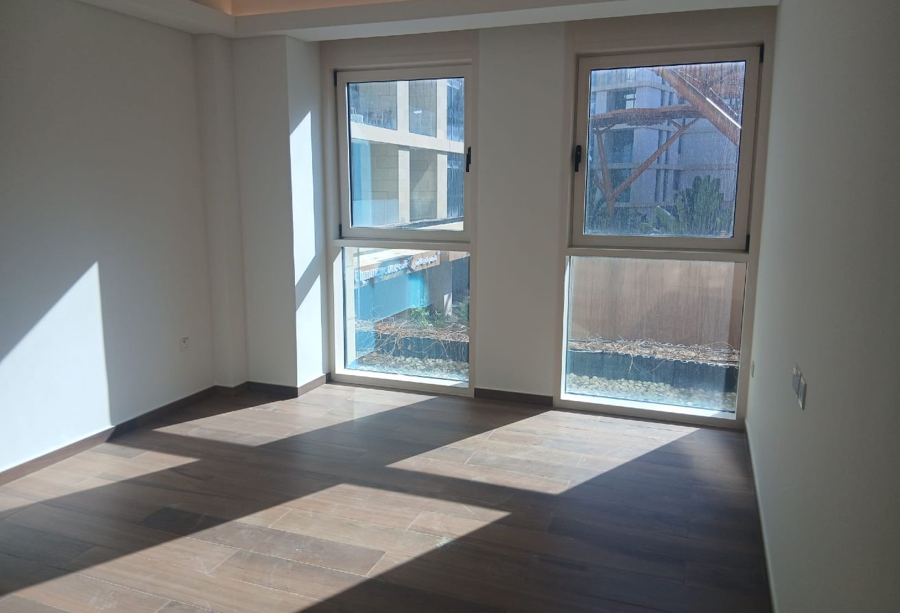 1 BR Apartment with Balcony on The Pearl Island