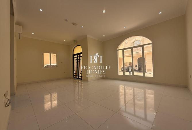 61334778 - Property Main Image