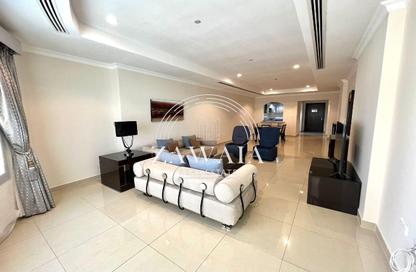 Apartment - 1 Bedroom - 2 Bathrooms for rent in Tower 24 - Porto Arabia - The Pearl Island - Doha
