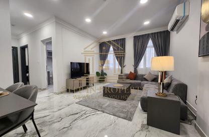Apartment - 2 Bedrooms - 3 Bathrooms for rent in Al Nasr Street - Al Nasr - Doha