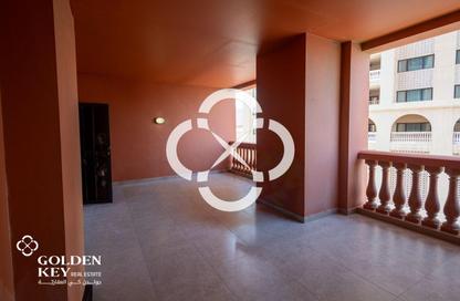 Apartment - 1 Bedroom - 2 Bathrooms for rent in West Porto Drive - Porto Arabia - The Pearl Island - Doha